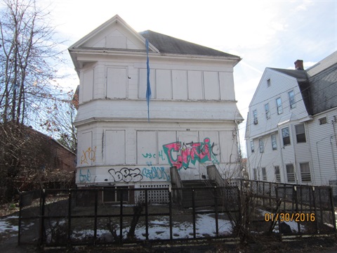 103 Bonner St Before.JPG