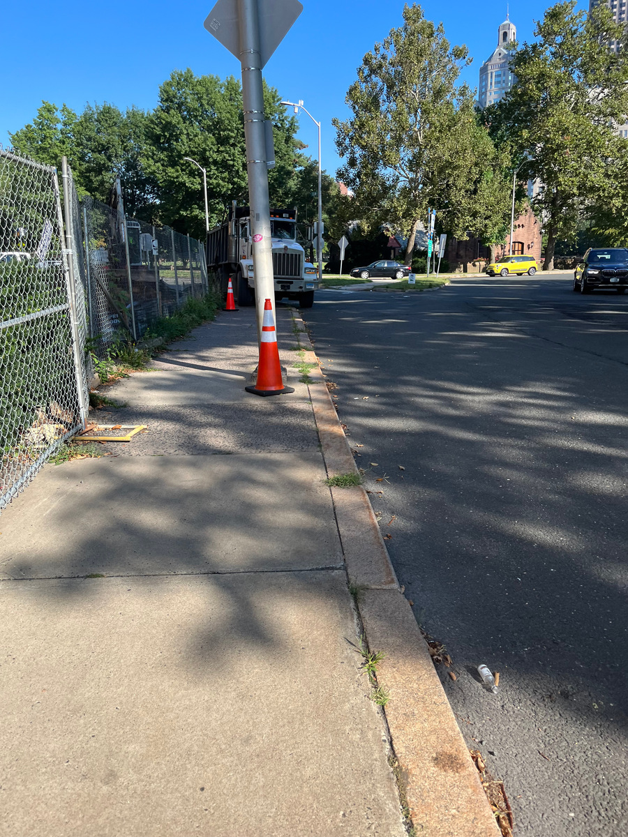 Report a Blocked Sidewalk or Crosswalk – City of Hartford